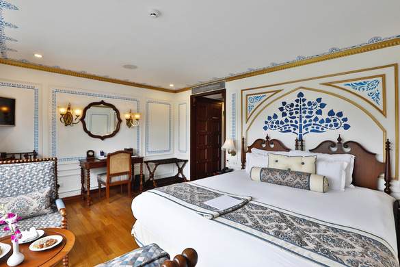 RV Ganges Voyager Signature Suite ©CroisiEurope 1.JPG